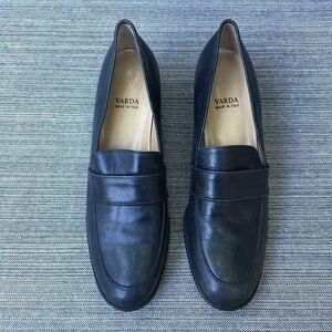 VARDA Heeled Leather Loafers Blue Size 12